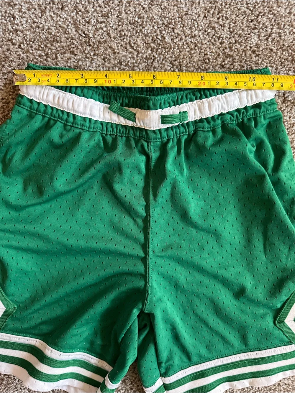 Nike Kids' Dri-FIT Diamond Jordan Basketball Shorts - Youth Medium - Green/White